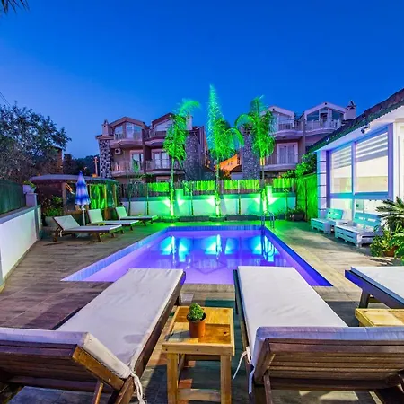 London Daily Weekly Villa Marmaris