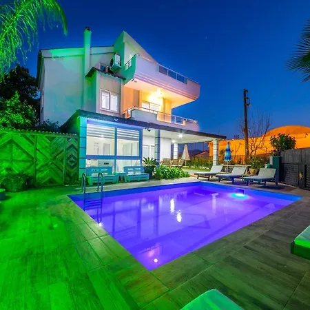 London Daily Weekly Vila Marmaris